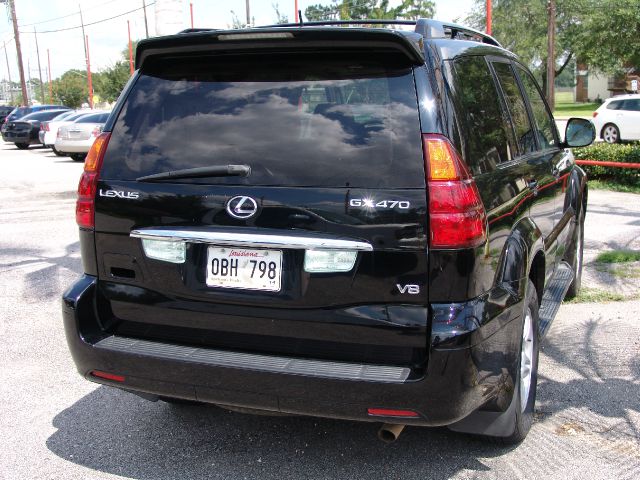 2003 Lexus GX 470 Scion XB