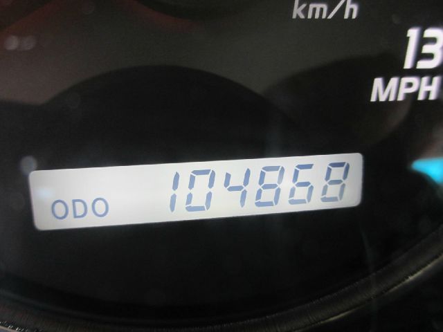 2003 Lexus GX 470 Scion XB