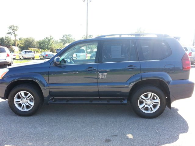 2004 Lexus GX 470 Scion XB