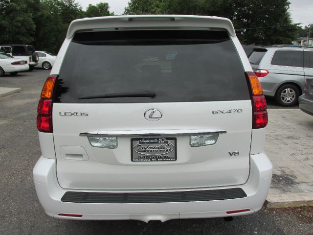 2004 Lexus GX 470 Scion XB