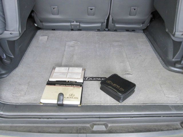 2004 Lexus GX 470 Scion XB