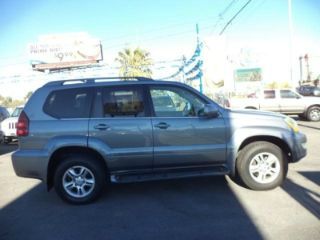 2004 Lexus GX 470 Scion XB