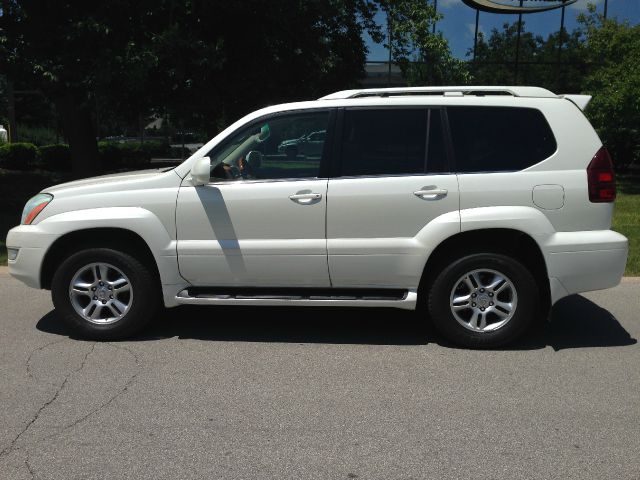2004 Lexus GX 470 T6 Sport Utility 4D