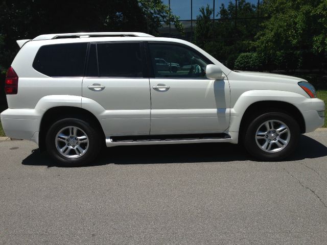 2004 Lexus GX 470 T6 Sport Utility 4D