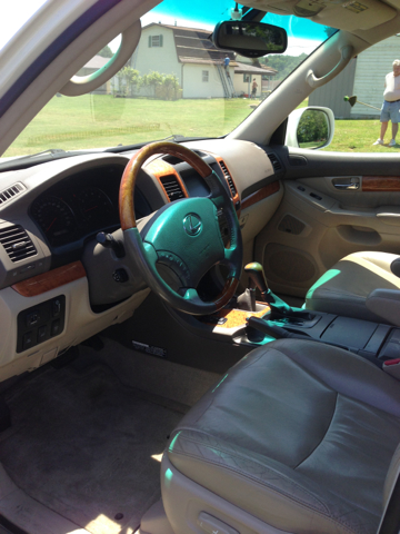 2005 Lexus GX 470 Scion XB