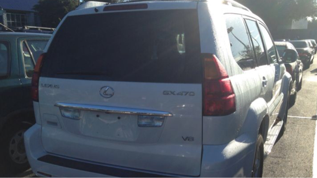 2005 Lexus GX 470 Scion XB