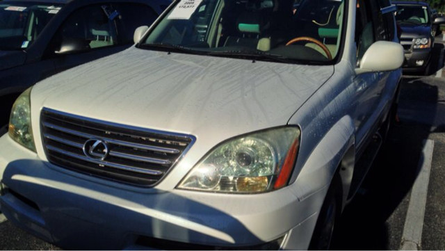 2005 Lexus GX 470 Scion XB