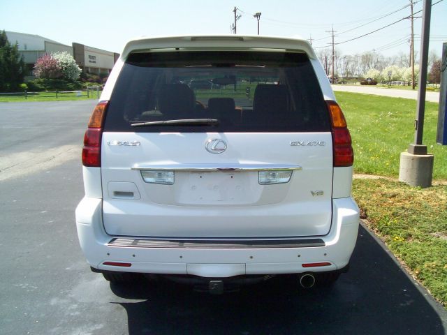 2005 Lexus GX 470 Scion XB