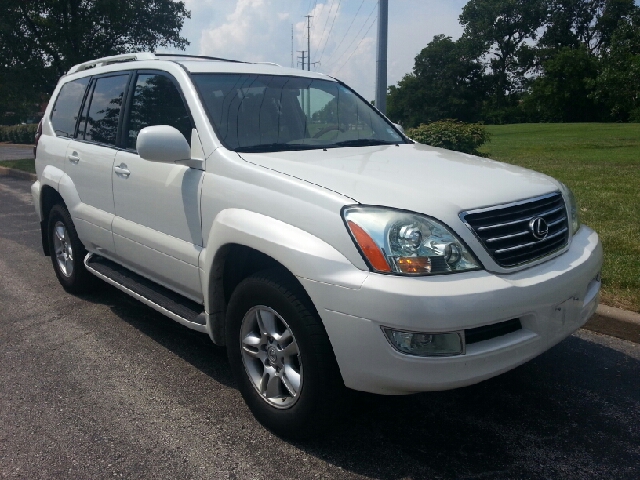 2006 Lexus GX 470 Scion XB