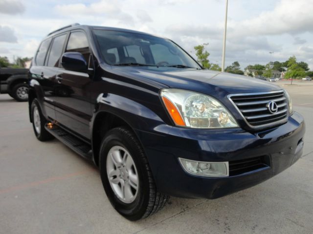 2006 Lexus GX 470 Scion XB