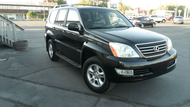 2006 Lexus GX 470 Scion XB