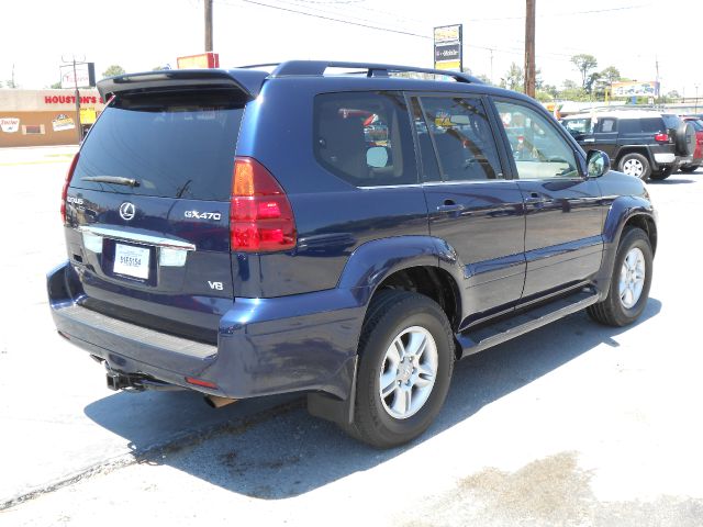 2006 Lexus GX 470 Scion XB