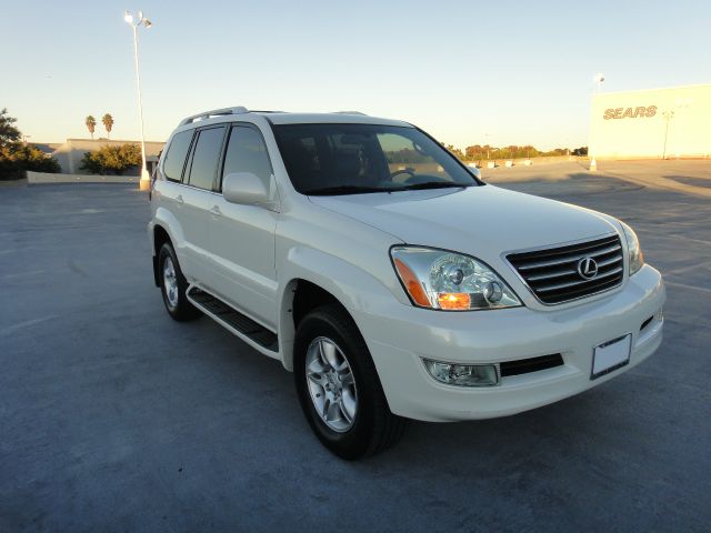 2006 Lexus GX 470 Scion XB
