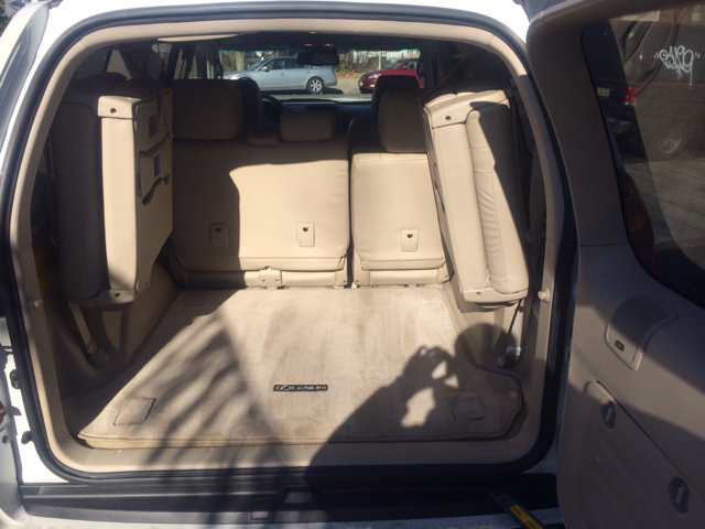 2007 Lexus GX 470 Scion XB