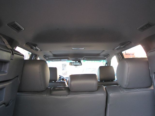 2007 Lexus GX 470 Scion XB