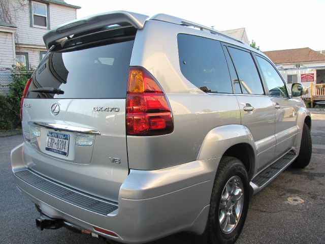 2007 Lexus GX 470 Scion XB