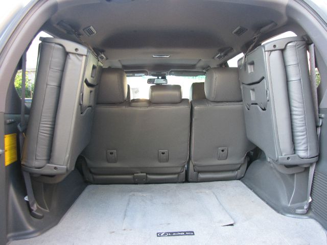 2007 Lexus GX 470 Scion XB