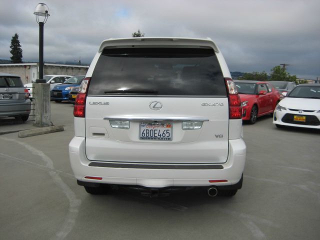 2008 Lexus GX 470 Scion XB