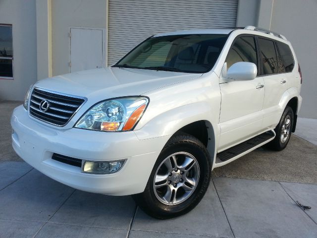 2008 Lexus GX 470 Scion XB
