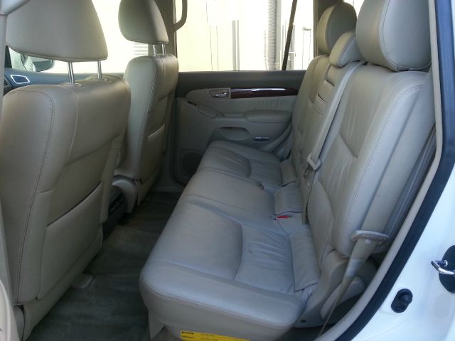 2008 Lexus GX 470 Scion XB