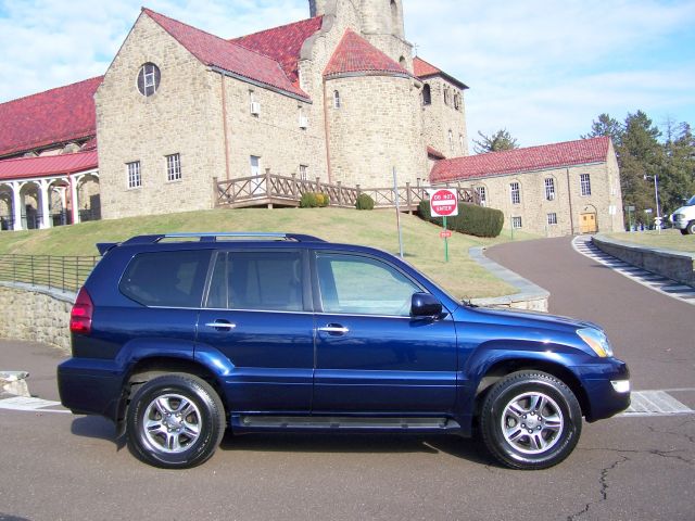 2008 Lexus GX 470 Scion XB