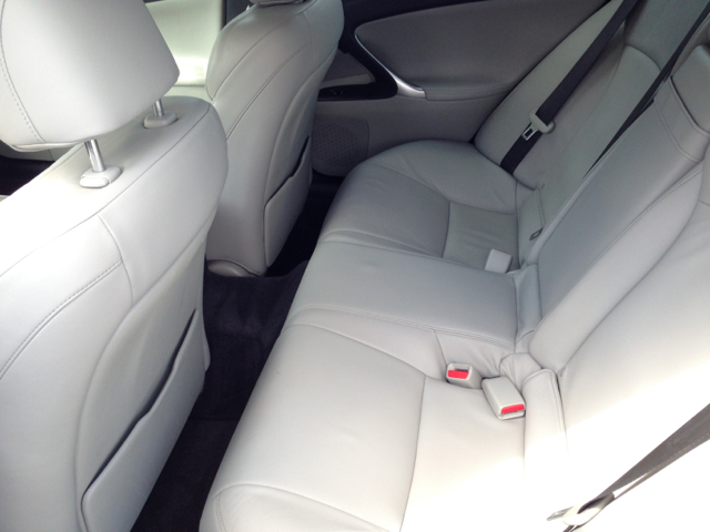 2007 Lexus IS Ext Cab SLE Longbed