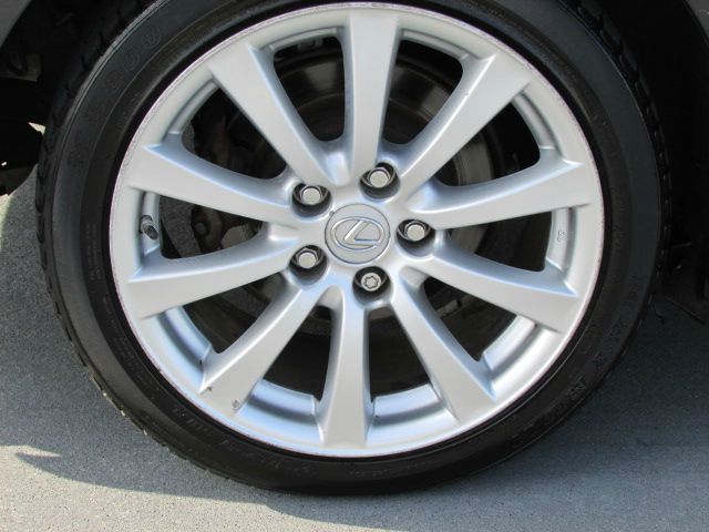 2006 Lexus IS 250 4WD 4-door Sport/entertainment Pkg