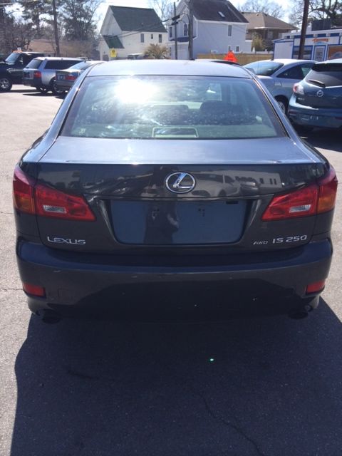 2006 Lexus IS 250 4WD 4-door Sport/entertainment Pkg