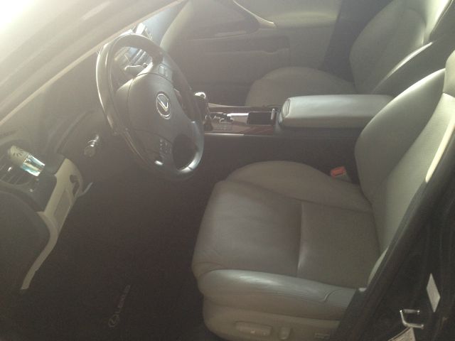 2006 Lexus IS 250 4WD 4-door Sport/entertainment Pkg