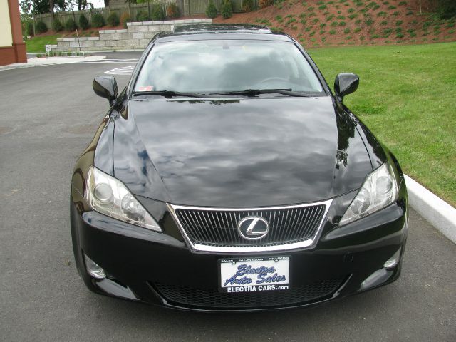 2006 Lexus IS 250 4WD 4-door Sport/entertainment Pkg