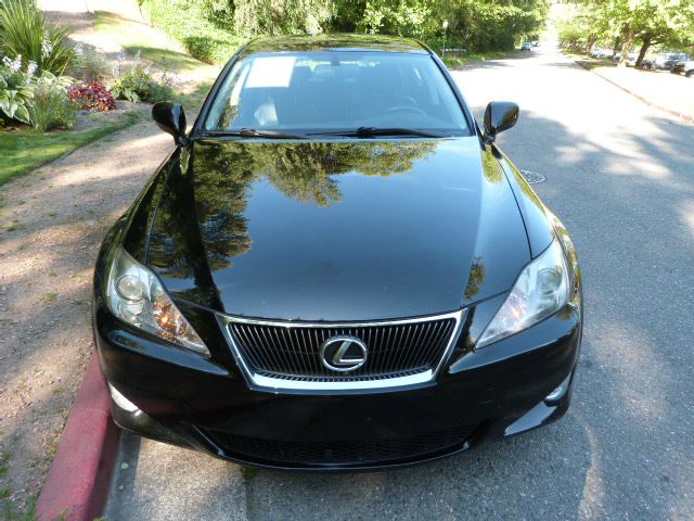 2006 Lexus IS 250 4WD 4-door Sport/entertainment Pkg