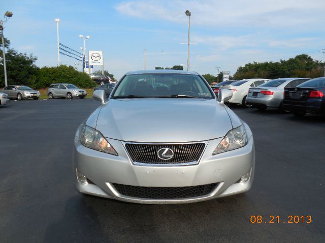 2007 Lexus IS 250 4WD 4-door Sport/entertainment Pkg