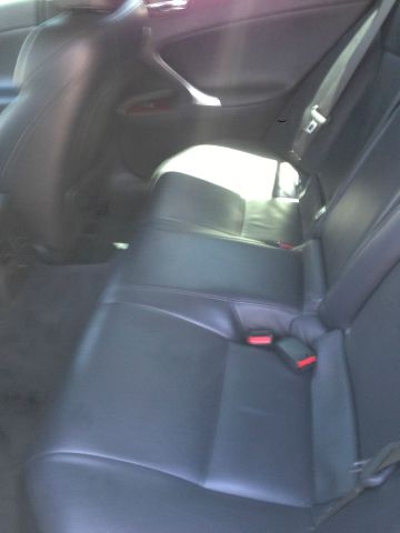 2007 Lexus IS 250 4WD 4-door Sport/entertainment Pkg