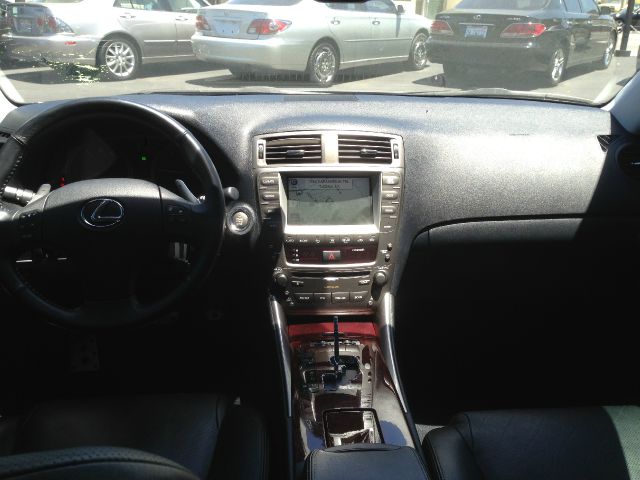 2007 Lexus IS 250 4WD 4-door Sport/entertainment Pkg
