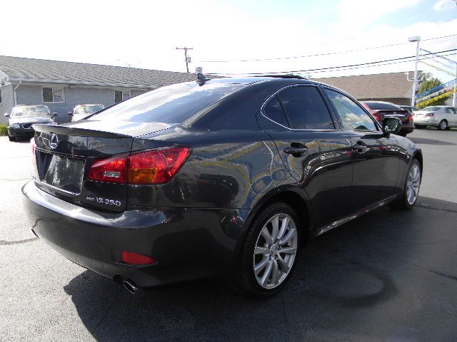 2007 Lexus IS 250 4WD 4-door Sport/entertainment Pkg