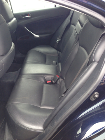 2007 Lexus IS 250 4WD 4-door Sport/entertainment Pkg