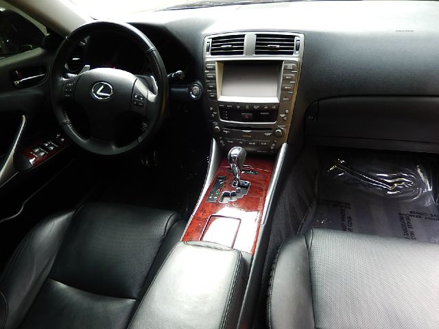 2007 Lexus IS 250 4WD 4-door Sport/entertainment Pkg