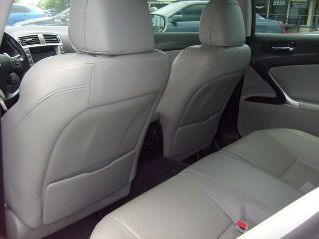 2007 Lexus IS 250 Ext Cab SLE Longbed