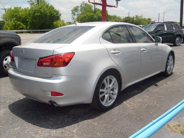 2007 Lexus IS 250 Ext Cab SLE Longbed