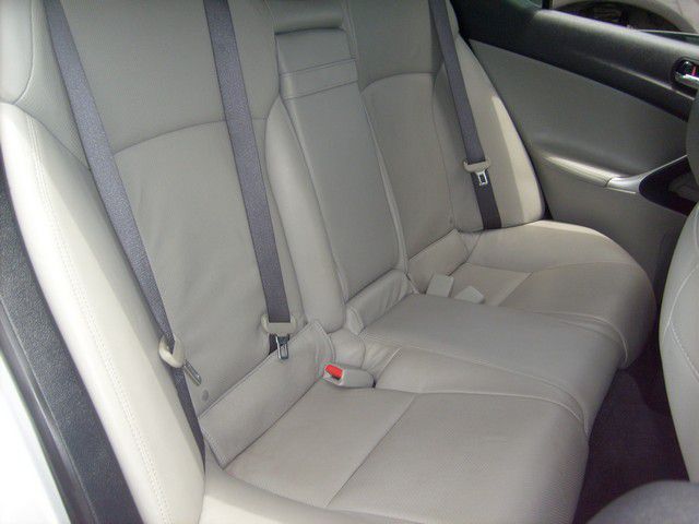 2007 Lexus IS 250 Ext Cab SLE Longbed