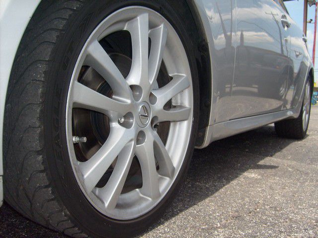 2007 Lexus IS 250 Ext Cab SLE Longbed