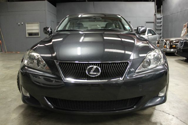 2007 Lexus IS 250 Ext Cab SLE Longbed