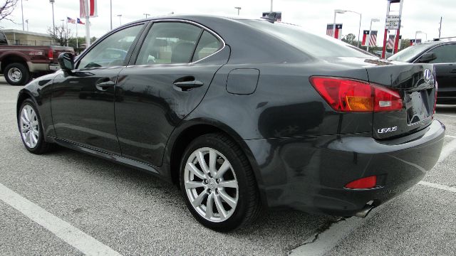 2007 Lexus IS 250 4WD 4-door Sport/entertainment Pkg