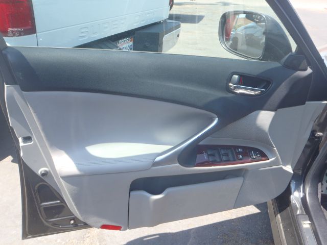 2007 Lexus IS 250 Ext Cab SLE Longbed