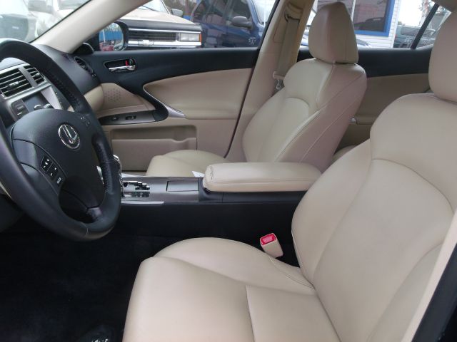 2008 Lexus IS 250 Dvd-3rd ROW Seating