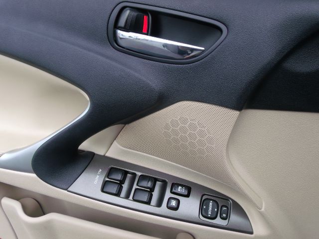 2008 Lexus IS 250 Dvd-3rd ROW Seating