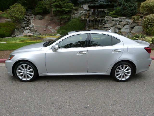 2010 Lexus IS 250 Dvd-3rd ROW Seating