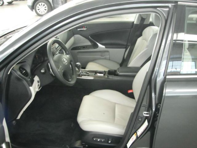 2010 Lexus IS 250 4WD 4-door Sport/entertainment Pkg