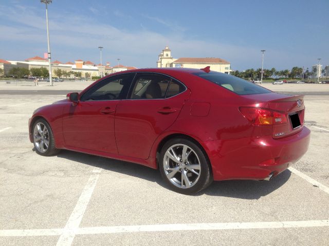 2010 Lexus IS 250 Ext Cab SLE Longbed