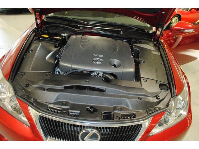 2010 Lexus IS 250C 4dr Sdn Touring Signature RWD